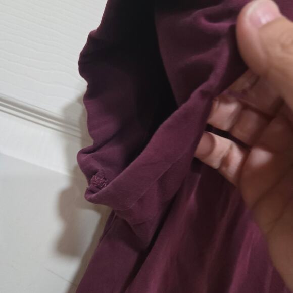 Böhme Essentials Burgundy Tee Size M | Minimalist Everyday Basic - Picture 5 of 7